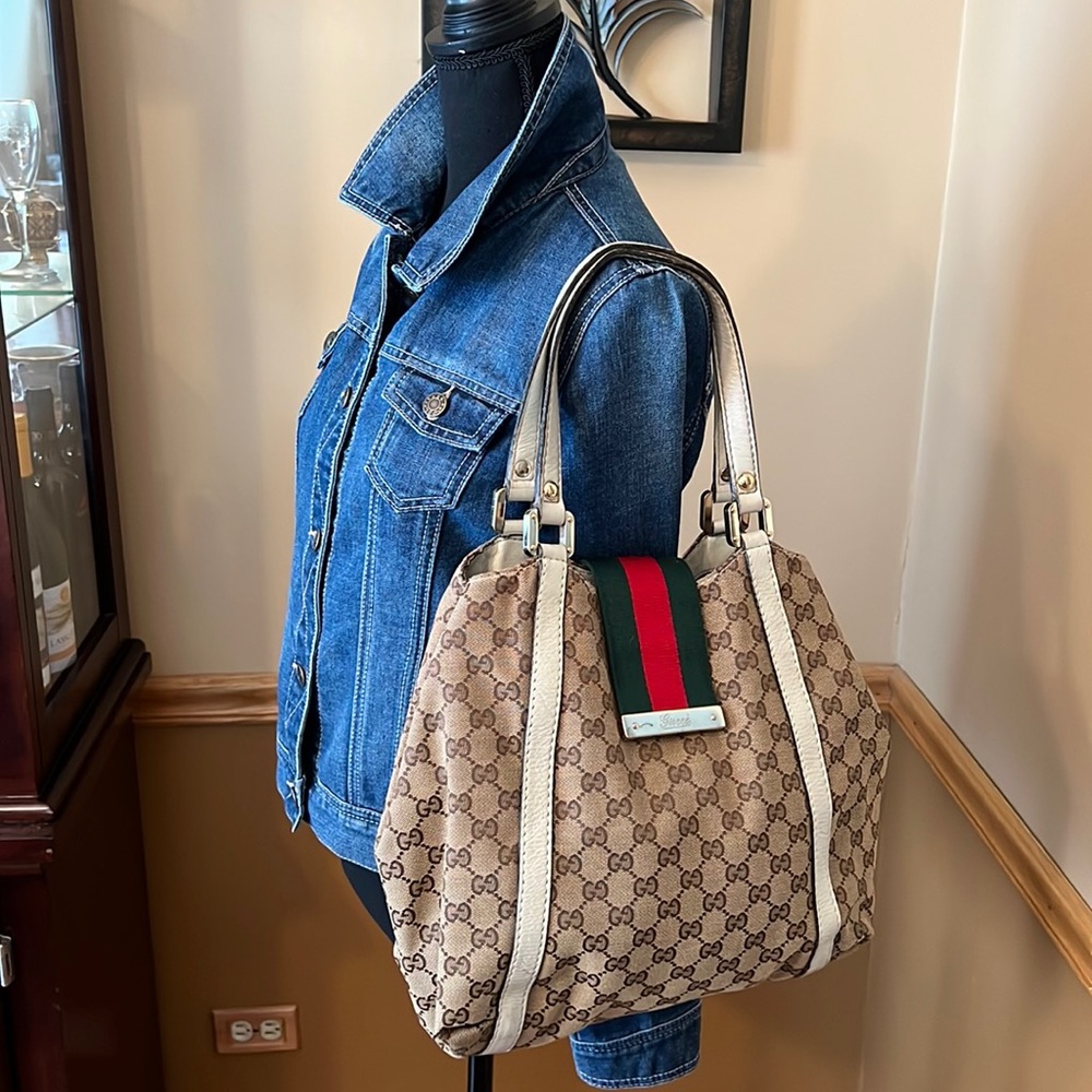 Gucci shoulder bag